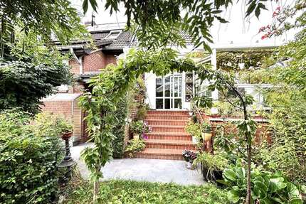 Haus zum Kaufen in Hannover 598.000,00 € 187.19 m²