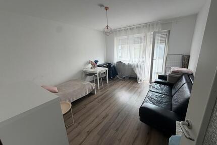 1- Zimmer- Wohnung mit Balkon & Einbauküche in RS- Lüttringhausen - Remscheid