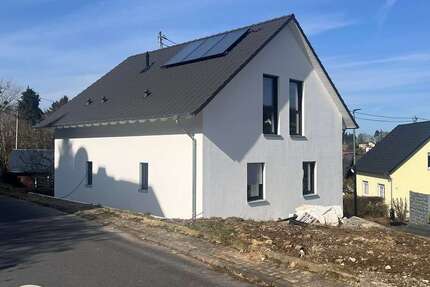 Haus zum Kaufen in Hilgert 282.000,00 € 128 m²