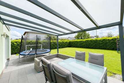Haus zum Kaufen in Wesseling 989.999,00 € 195.45 m²