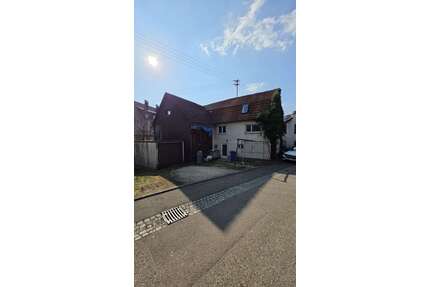 Haus zum Kaufen in Schwäbisch Gmünd 120.000,00 € 104 m²