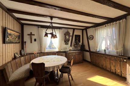 Haus zum Kaufen in Lauterbach 299.000,00 € 254 m²