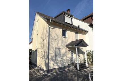 Haus zum Kaufen in Neu-Isenburg 850.000,00 € 165 m²
