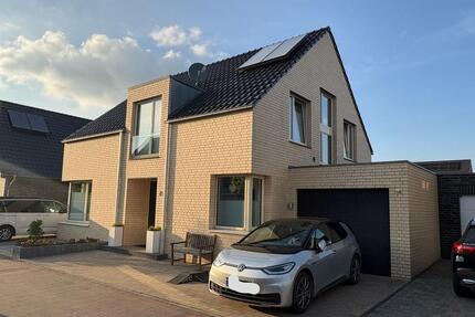 Haus in Ahaus zu verkaufen! - 599.000,00&nbsp;EUR Kaufpreis, ca.&nbsp; 100,00&nbsp;m&sup2;&nbsp;Wohnfl&auml;che in Ahaus (PLZ: 48683)