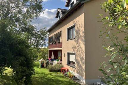 Haus zum Kaufen in Sinzing 750.000,00 € 303 m²