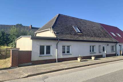 Haus zum Kaufen in Dargun 150.000,00 € 157 m²