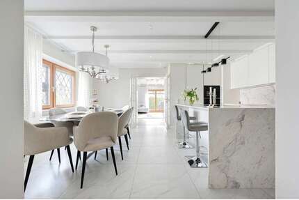 Haus zum Mieten in Grünwald 3.600,00 € 137 m²