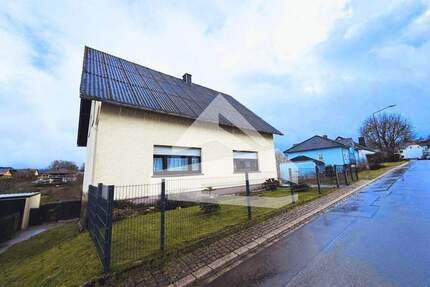 Freistehendes Einfamilienhaus in Rascheid - Modernisiert, großzügig