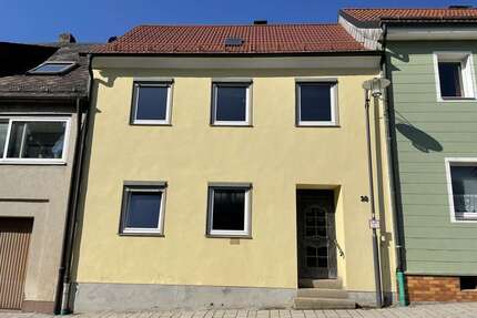 Haus zum Kaufen in Bärnau 49.000,00 € 108 m²