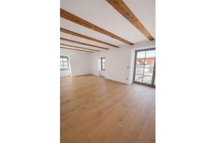 Helle 3-Zimmer-Wohnung mit Westbalkon und Küche - Erstbezug nach Sanierung - Buxheim