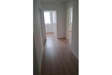 3 Zimmerwohnung zu vermieten - 910,00&nbsp;EUR Kaltmiete, ca.&nbsp; 80,00&nbsp;m&sup2; in Bergen (PLZ: 29303)
