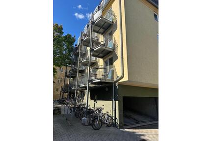 Gemütliche 1-Zimmer-Wohnung mit Balkon und Möbeln – zentrale Lage - Bayreuth Meyernberg