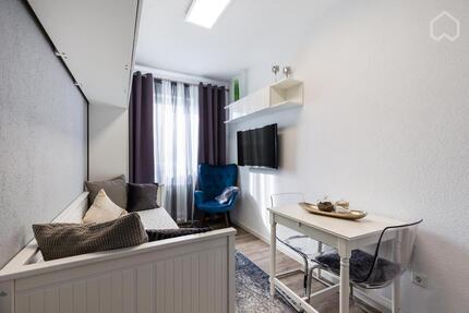 Smartes Business-Apartment: Stilvoll möbliert & modernisiert (All-in Miete) - Meersburg