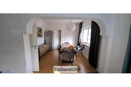 Helle 4,5-Zimmer-Wohnung mit Balkon in ruhiger Lage - Eppelheim