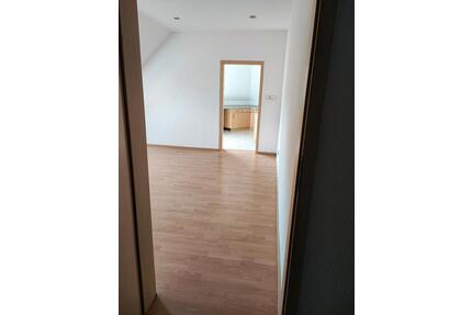 Gemütliche Dachgeschosswohnung - 420,00&nbsp;EUR Kaltmiete, ca.&nbsp; 40,00&nbsp;m&sup2; in Bielefeld (PLZ: 33615) Schildesche