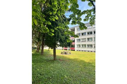 Helle 3,5 Zimmer Wohnung mit Blick ins Grüne - Bietigheim-Bissingen