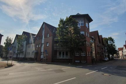 3 Zimmer toller Balkon - Innenstadtlage - Erstbezug nach Renovierung - Stadthagen