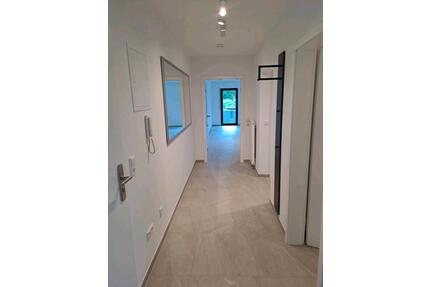 3-Zimmer Wohnung 90 qm mit Balkon KM 1050€Monat in Heiningen