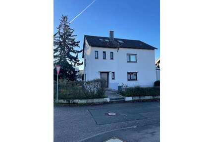 Haus zum Kaufen in Leonberg 590.000,00 € 160 m²