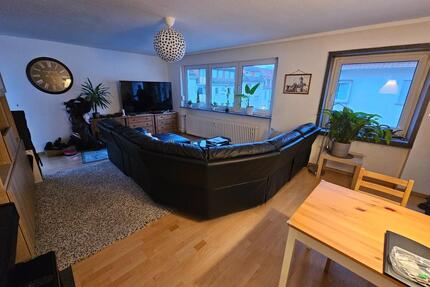 Geräumige Wohnung mit zwei Balkonen in der Tannenstraße - Kaiserslautern Betzenberg