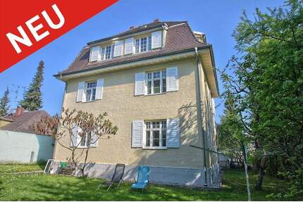 MÜNCHEN-OBERMENZING: MAXIMALE LEBENSFREUDE FÜR ALTBAULIEBHABER UNTER DEM DACH!