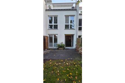 Sehr schön gelegenes Reihenhaus am Glindower See - Werder (Havel)