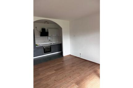 Schöne 2,5 Zimmer Wohnung in Bad Meinberg - Horn-Bad Meinberg