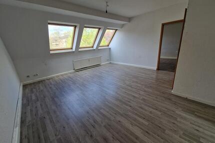 So gemütlich - schöne 2-Zimmer-Wohnung im Dachgeschoss - Gelsenkirchen Gelsenkirchen-West