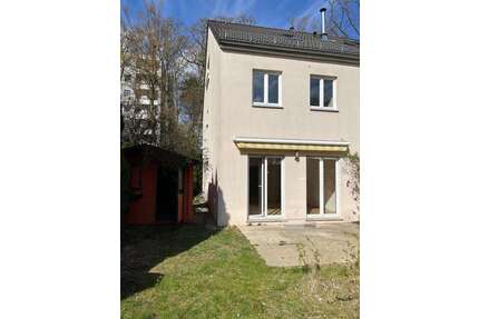 Haus zum Kaufen in Berlin 870.000,00 € 125 m²