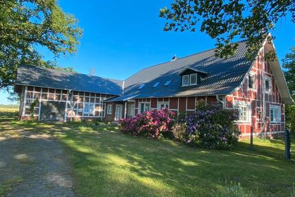 Idyllischer Resthof in der Wingst - 6 ha Land Bahnanschluss HH