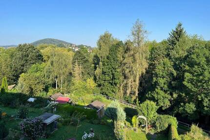 Helle 3-Raum-Wohnung mit verglasten Balkon in Kahla