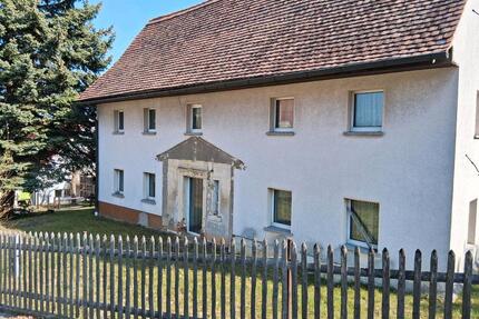 Einfamilienhaus im Zittauer Gebirge mit großem Potenzial - Olbersdorf