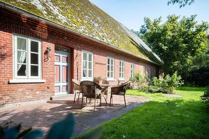 Haus zum Kaufen in Hemsbünde 895.000,00 € 348 m²