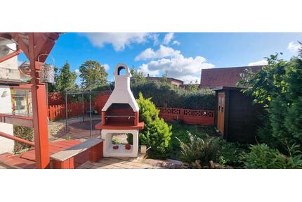 *** DHH Top Lage, Garage Carport Teich und Garten *** - Velpke