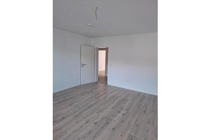 ERSTBEZUG, 2 ZI.-WHG., BALKON, NEUES BAD, EBK, TOP CITYLAGE - Kassel
