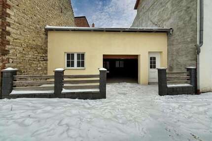 Haus zum Kaufen in Gröningen 68.000,00 € 90 m²