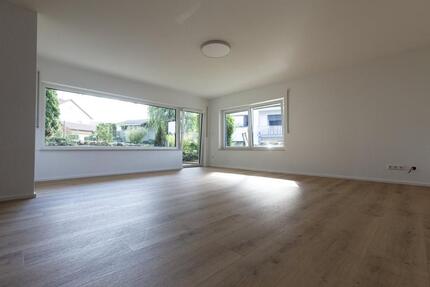 Großzügige 2,5-Zimmer-Wohnung mit Klimadecke - Westhausen