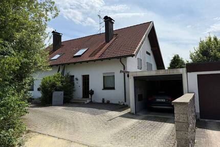 Nette Doppelhaushälfte, ruhige Lage in Baindlkirch, Wintergarten, Garage - Ried