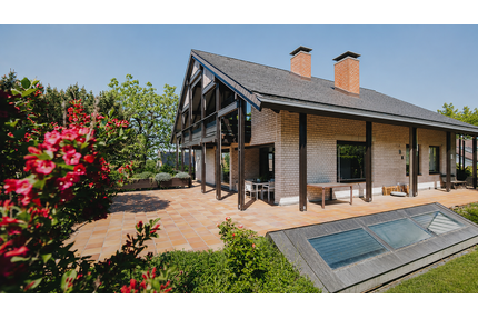 Haus zum Kaufen in Freiburg 1.900.000,00 € 299.16 m²