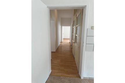 Wohnung zu mieten - 850,00&nbsp;EUR Kaltmiete, ca.&nbsp; 120,00&nbsp;m&sup2; in Neunkirchen (PLZ: 66538)