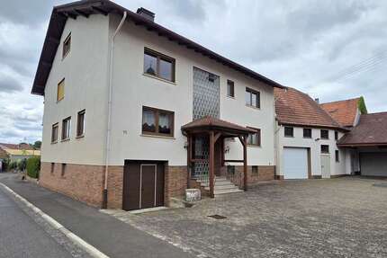 Haus zum Kaufen in Birstein 249.000,00 € 370 m²