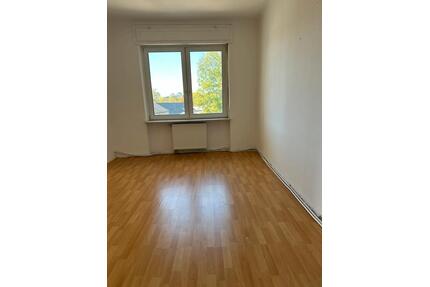 Dreizimmerwohnung mit Balkon in VK-Mittelstadt zu vermieten - Völklingen