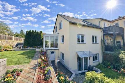 Haus zum Kaufen in Radebeul 547.000,00 € 147 m²