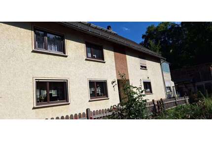 Haus zum Kaufen in Burgpreppach 125.000,00 € 179 m²