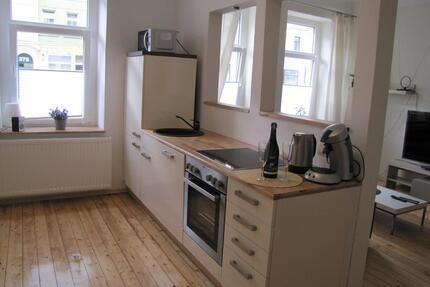 Möblierte Altbauwohnung mit Dielen & Stuck – 55 m², bezugsfrei - Leipzig Nord