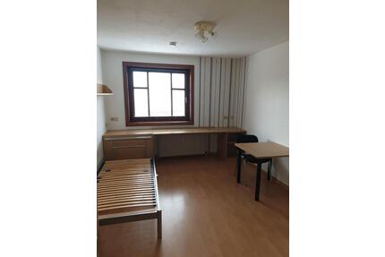 möblierte 1-Zimmerwohnung - 305,00&nbsp;EUR Kaltmiete, ca.&nbsp; 19,00&nbsp;m&sup2; in Bayreuth (PLZ: 95444) City