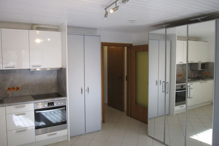 1ZW-Wohnung teilmöbl.,ca.32 m²,520,- €+130,-€NK(bitteAngabeTel.) - Frankfurt am Main Bergen-Enkheim