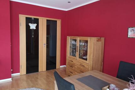 Helle, komfortable Wohnung, zentral gelegen, Autobahnanbindung! - Rosdorf
