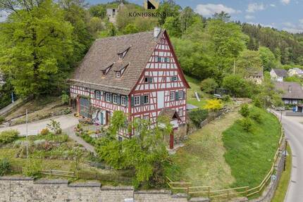 Ein Anwesen mit Geschichte und Tradition. Wohnen auf über 200m² Wohnfläche - Horb am Neckar Dießen