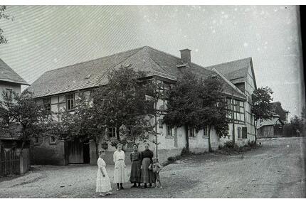 Historisches Gasthaus mit großem Saal & Fachwerkscheune - Saalburg-Ebersdorf